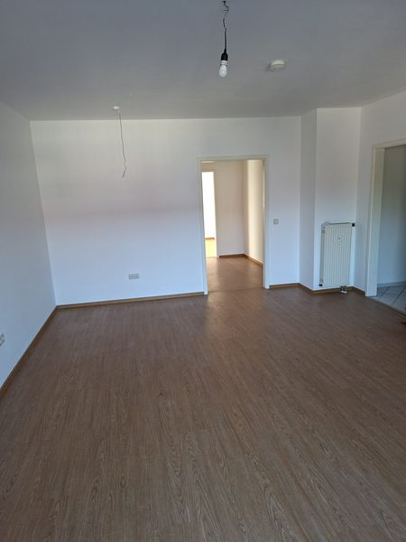 Zuhause mit 2 Zimmern und Balkon (inkl. TG-Stellplatz) in Gaggenau